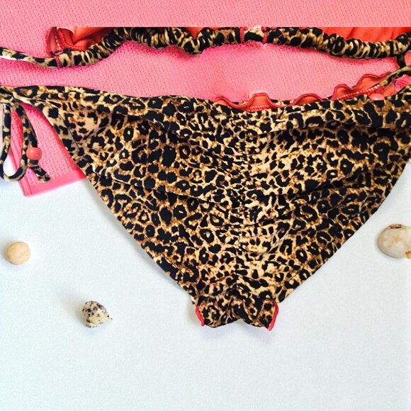Xhilaration Leopard Print Bikini – Size M – Triangle Top & Scrunch Back Bottoms - Picture 3 of 5